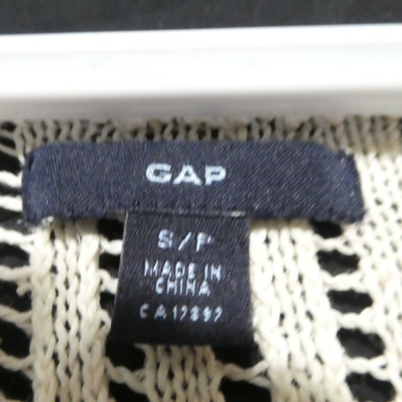 Retro | GAP | small | Ivory Crochet Style Long Sleeve Lightweight Sweater | NWOT - Picture 16 of 16